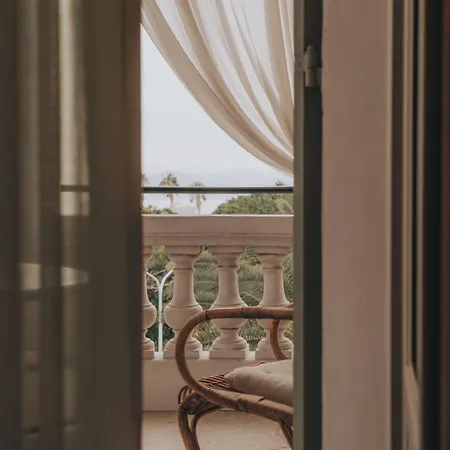 Hotel & Belle
