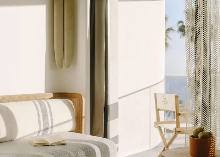 & Belle Отель 5*